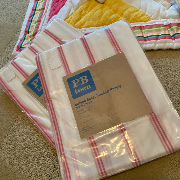 NWT Pottery Barn Kids Room Accessories 2 Euro Shams. 4 Window Panels - Picture 4 of 16